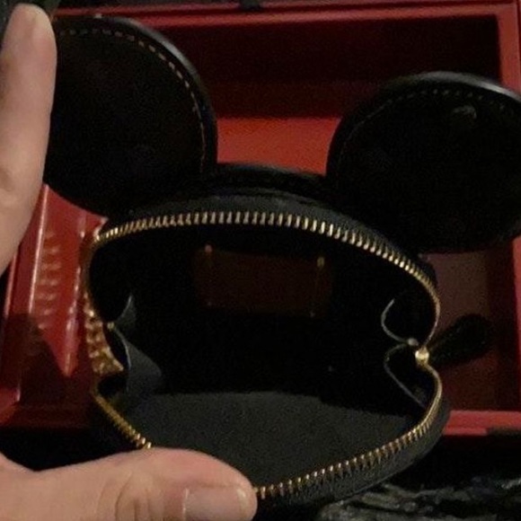 🖤COACHXDisney Mini Coin Case(💗COLLECTORS ITEM💗) - Picture 2 of 5